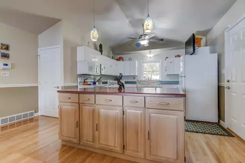 32 S Hazel Dell Ln, Springfield, IL 62712 photo 11