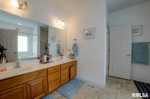 2314 Silver Stone Ct, Springfield, IL 62704 photo 15