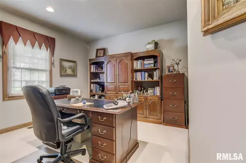 5225 Wildcat Run Dr, Springfield, IL 62711 photo 3