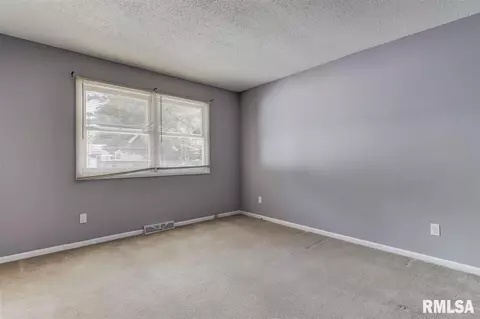 2230 Hazel Dell Rd, Springfield, IL 62703 photo 14