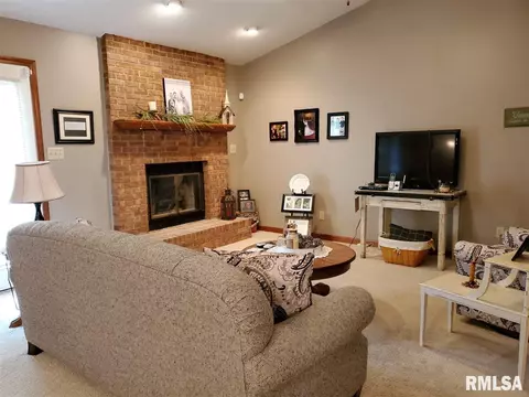 515 Bellerive Rd, Springfield, IL 62704 photo 8
