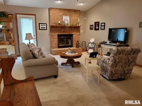 515 Bellerive Rd, Springfield, IL 62704 photo 4
