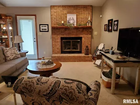 515 Bellerive Rd, Springfield, IL 62704 photo 5