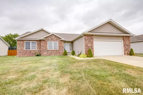 615 Willows Dr, Chatham, IL 62629 photo 1