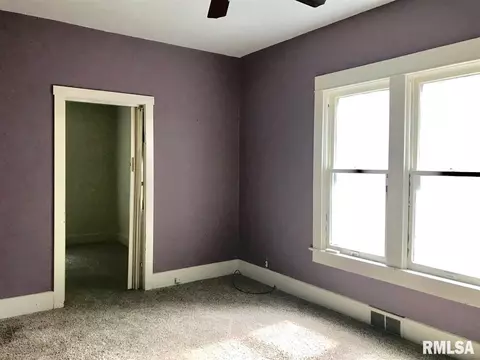 1316 S Walnut St, Springfield, IL 62704 photo 6