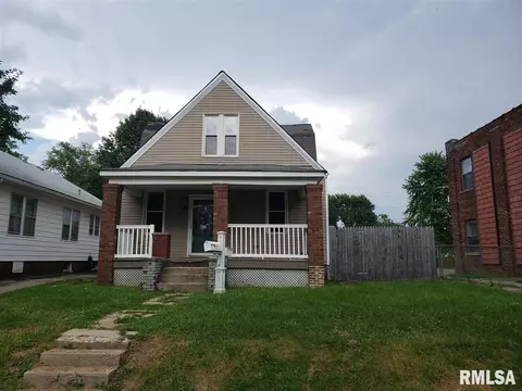 2216 Yale Blvd, Springfield, IL 62703 photo 1