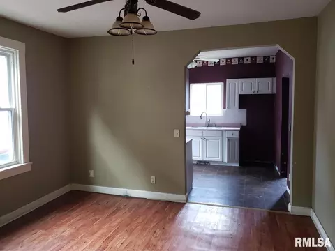 2216 Yale Blvd, Springfield, IL 62703 photo 6