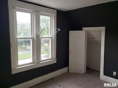 2216 Yale Blvd, Springfield, IL 62703 photo 9