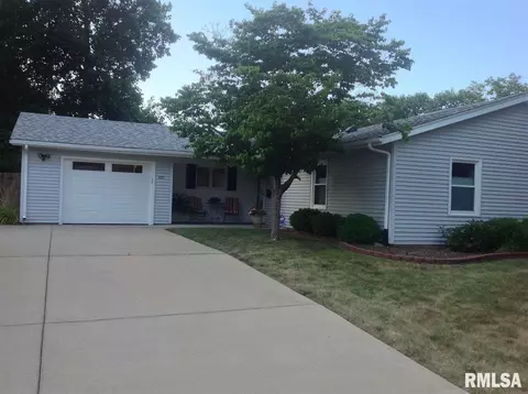 2137 Fairway Dr, Springfield, IL 62704 photo 1