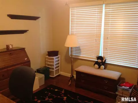 2137 Fairway Dr, Springfield, IL 62704 photo 7
