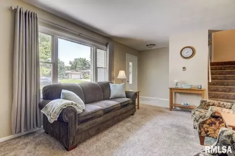 4113 Hazelcrest Rd, Springfield, IL 62703 photo 2