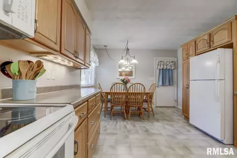 4113 Hazelcrest Rd, Springfield, IL 62703 photo 8