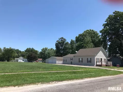423 E Jackson St, Virden, IL 62690 photo 1