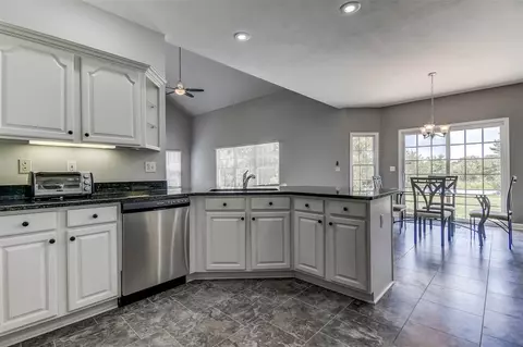 6413 Stonehaven Rdg, Springfield, IL 62711 photo 13