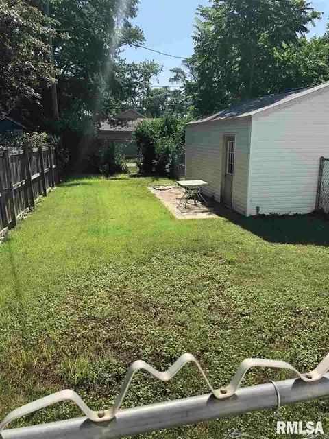 2552 S 10th St, Springfield, IL 62703 photo 9