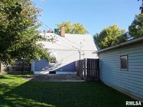 2006 Hood St, Springfield, IL 62703 photo 24