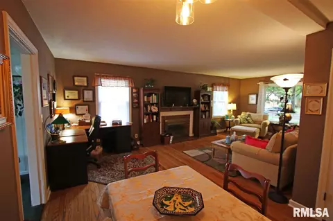 1516 W Edwards St, Springfield, IL 62704 photo 25