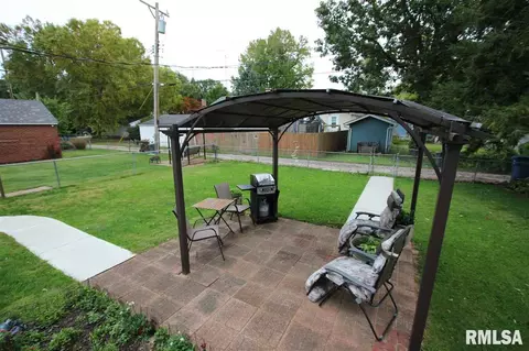 1516 W Edwards St, Springfield, IL 62704 photo 28