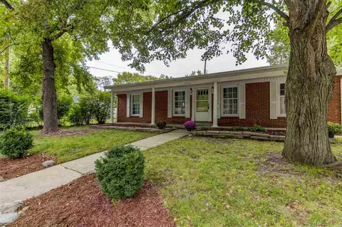 1733 W Jackson St, Springfield, IL 62704 photo 1