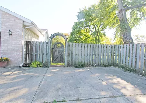 2230 N 1st S St, Springfield, IL 62702 photo 29