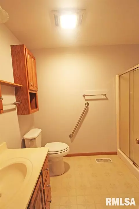 2230 N 1st S St, Springfield, IL 62702 photo 14
