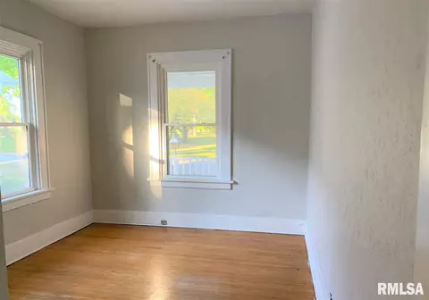 2138 N 5th St, Springfield, IL 62702 photo 9