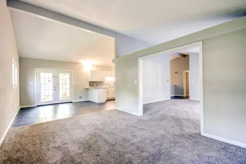 2213 Fairway Dr, Springfield, IL 62704 photo 8