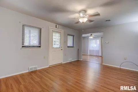 3121 S 2nd St, Springfield, IL 62703 photo 5