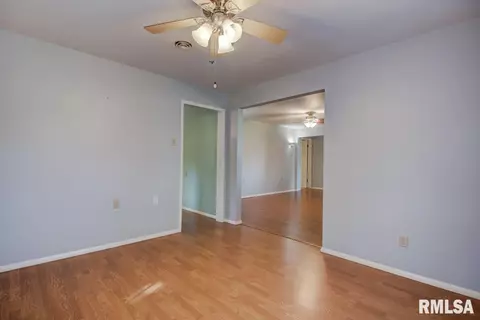 3121 S 2nd St, Springfield, IL 62703 photo 9
