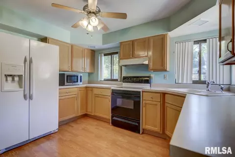 3121 S 2nd St, Springfield, IL 62703 photo 11