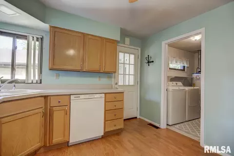 3121 S 2nd St, Springfield, IL 62703 photo 14