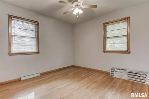 2424 Parkview Dr, Springfield, IL 62704 photo 32