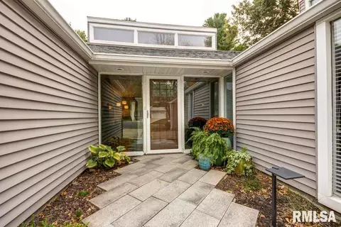 9 Hyde Park Park, Springfield, IL 62703 photo 4