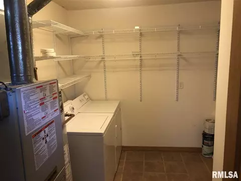 59 Roundtable Rd, Springfield, IL 62704 photo 14