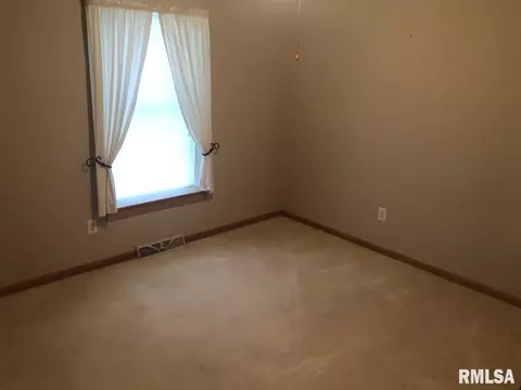 59 Roundtable Rd, Springfield, IL 62704 photo 13