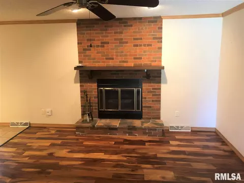 59 Roundtable Rd, Springfield, IL 62704 photo 9