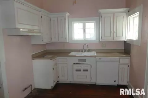 312 S State St, Springfield, IL 62704 photo 8