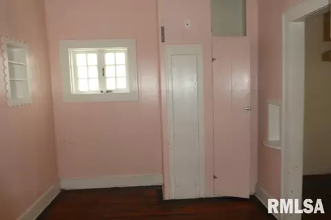 312 S State St, Springfield, IL 62704 photo 9