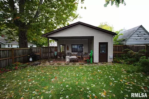 1836 S Spring St, Springfield, IL 62704 photo 6