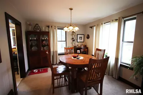 1836 S Spring St, Springfield, IL 62704 photo 18