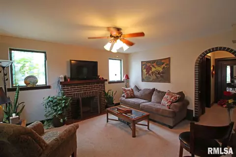 1836 S Spring St, Springfield, IL 62704 photo 16