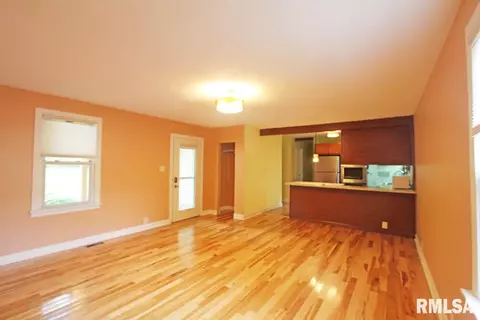 1621 W Enos Ave, Springfield, IL 62702 photo 5