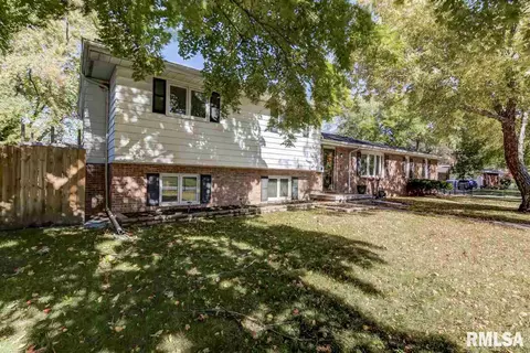 301 Yeoman Dr, Springfield, IL 62704 photo 1