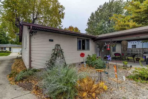 217 Quarterstaff Rd, Springfield, IL 62704 photo 33