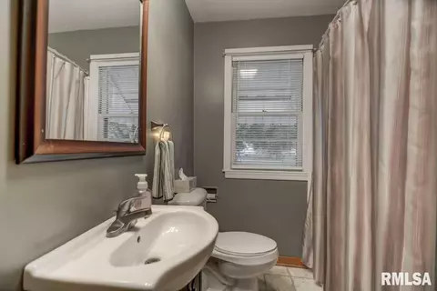 1227 N Rutledge St, Springfield, IL 62702 photo 12