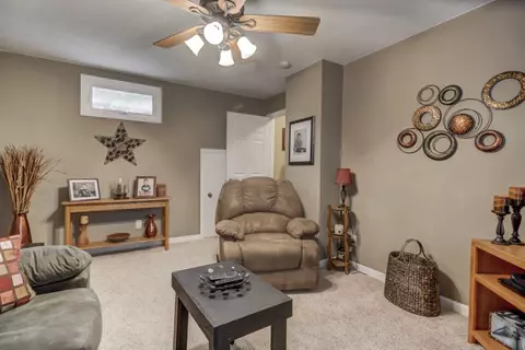 1227 N Rutledge St, Springfield, IL 62702 photo 25