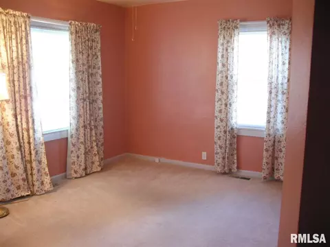 416 N Daniels Ave, Springfield, IL 62702 photo 2