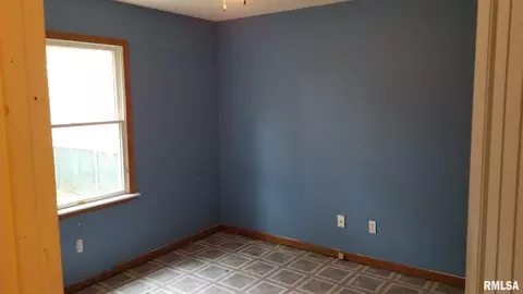 1827 S 5th St, Springfield, IL 62703 photo 5