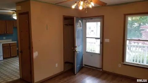1827 S 5th St, Springfield, IL 62703 photo 13