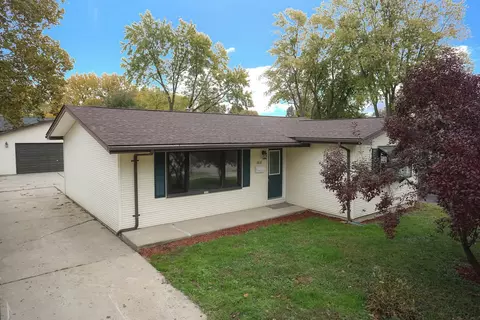 1812 Wolfe St, Springfield, IL 62702 photo 1